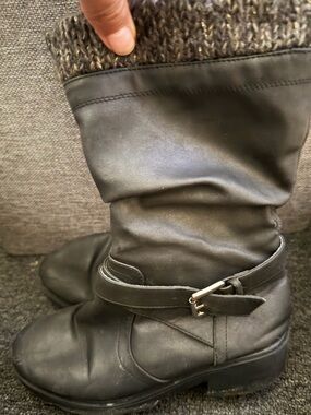 Source Unknown Black Leather Mid-Calf Boots with Knit Cuff